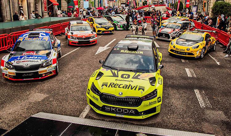 Arranca el espectáculo del motor