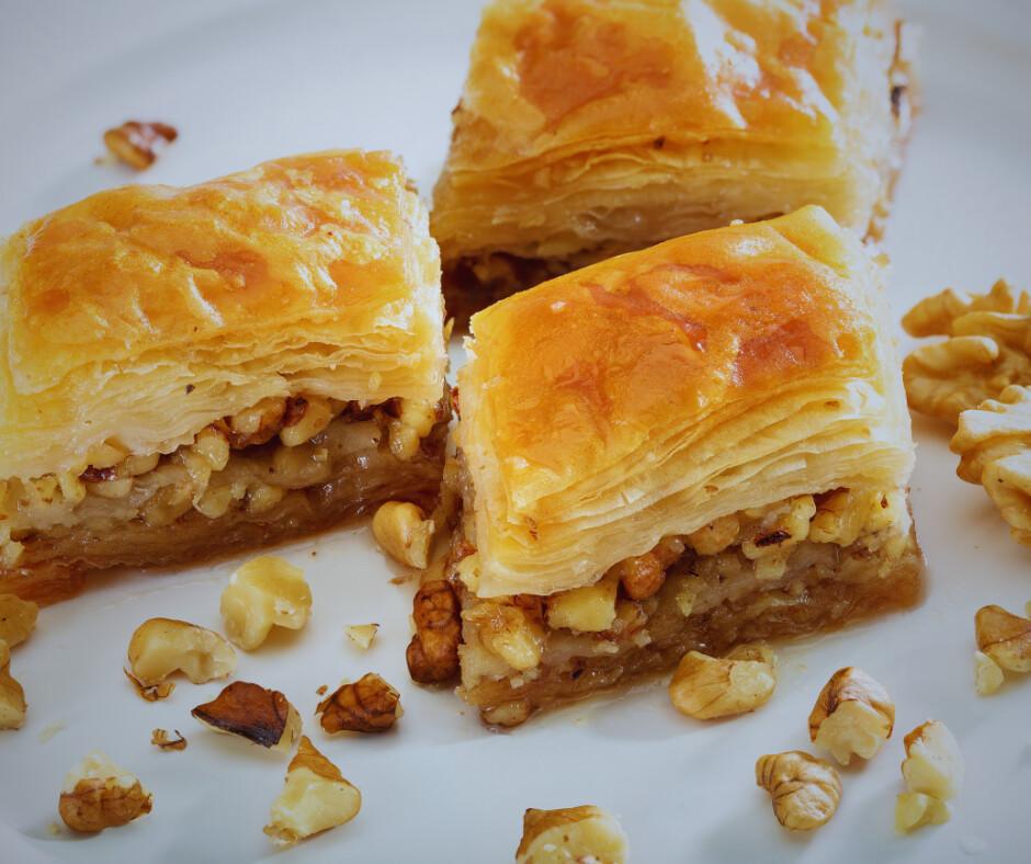 Il Baklava: Un Capolavoro di Dolcezza e Tradizione Il Baklava: Un Capolavoro di Dolcezza e Tradizione