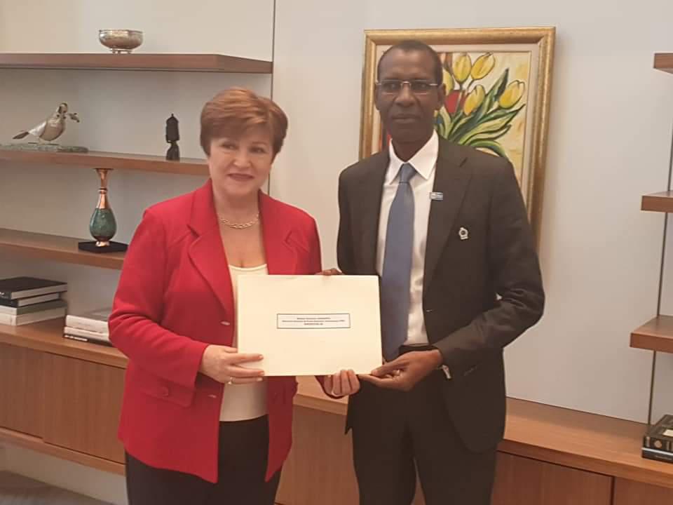 Kristalina Georgieva, directrice générale du Fmi, et Abdoulaye Daouda Diallo, ministre sénégalais des Finances et du Budget.