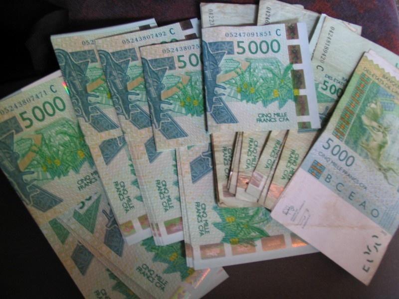 C’est faux : la bceao n’a apporté aucune modification à la gamme actuelle des billets de banque
