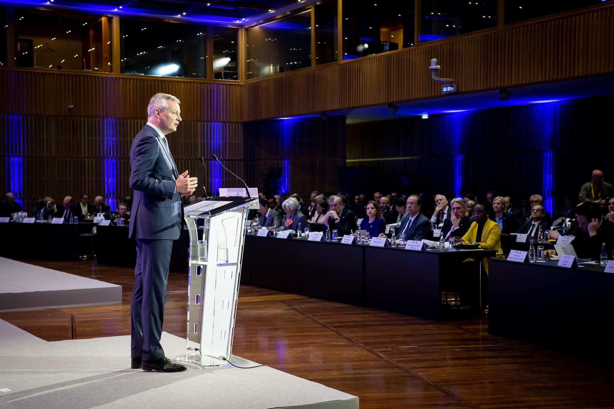 forum afrique 2022, conférence de haut niveau à paris : les dirigeants africains et internationaux appellent à stimuler les réseaux de production régionaux de l'afrique pour créer plus d'emplois