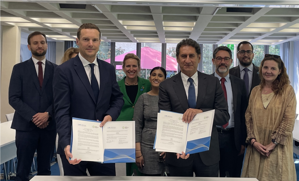 déploiement des énergies renouvelables : accord entre l'agence internationale pour les énergies renouvelables et les leaders mondiaux de l'industrie pour accélérer la cadence