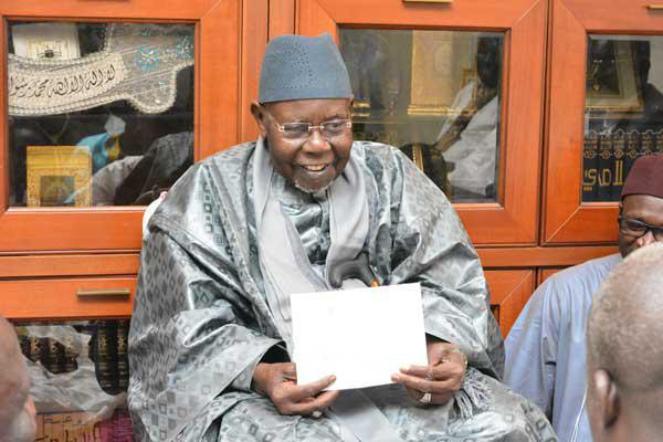 Serigne Abdoul Aziz Sy – Fils de Serigne Ababacar Sy, 6ème khalif de Seydi Cheikh Al Hadji Malick Sy.