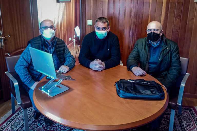 Reunión con los alcaldes de los concellos por los que discurrirá el 34º Rallye Cidade de Narón