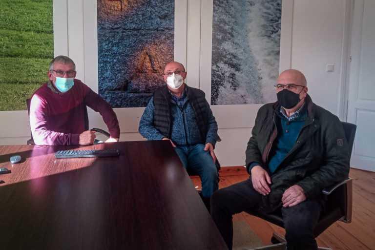 Reunión con los alcaldes de los concellos por los que discurrirá el 34º Rallye Cidade de Narón