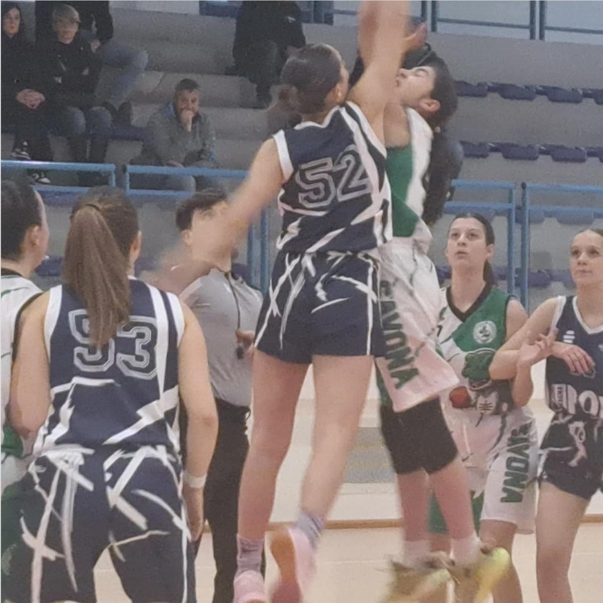 U15 FEMMINILE: CESTISTICA IN AFFANNO, MA VINCE ALL'ULTIMO QUARTO CONTRO LA POLYSPORT LAVAGNA ED I SUOI SGRADEVOLI TIFOSI