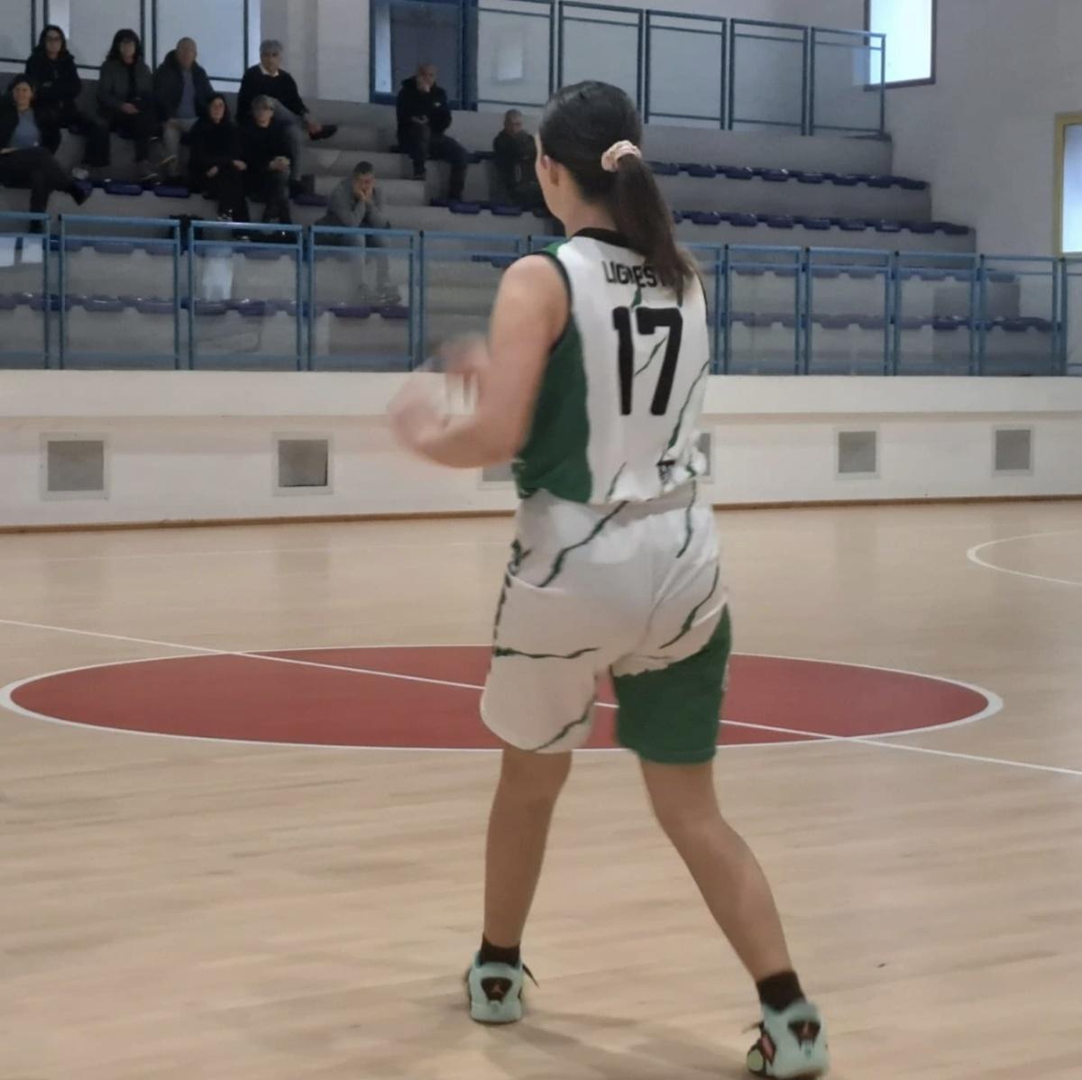 U15 FEMMINILE: CESTISTICA IN AFFANNO, MA VINCE ALL'ULTIMO QUARTO CONTRO LA POLYSPORT LAVAGNA ED I SUOI SGRADEVOLI TIFOSI