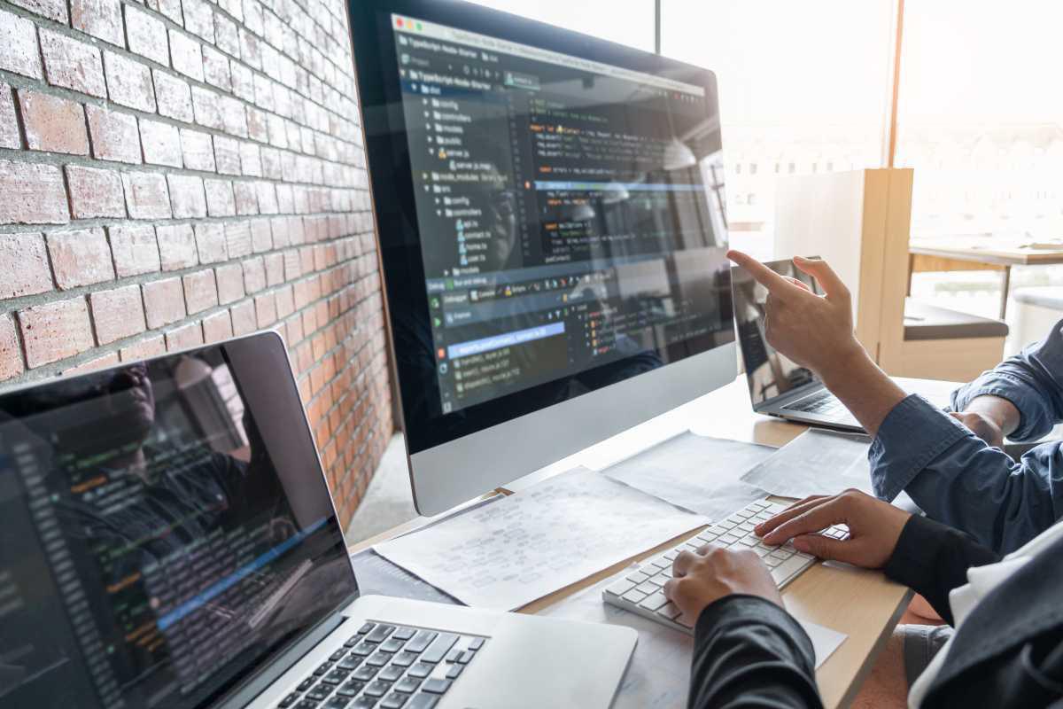 How to Talk to Your Freelance Web Programmer