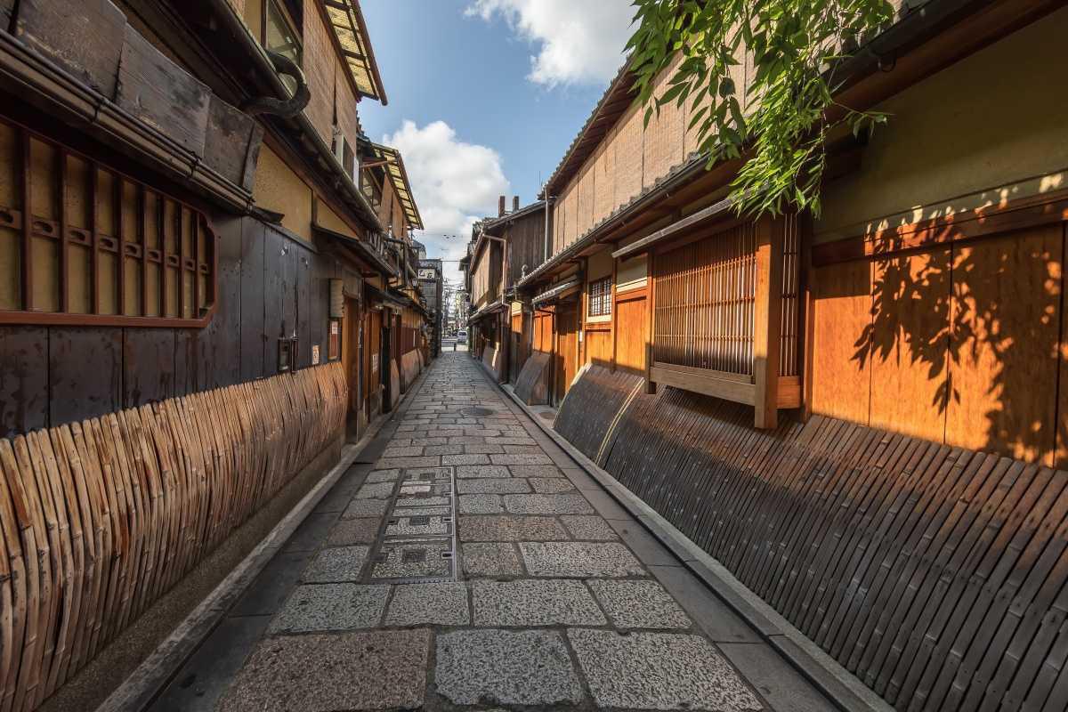 Japan's "Evaporated People"