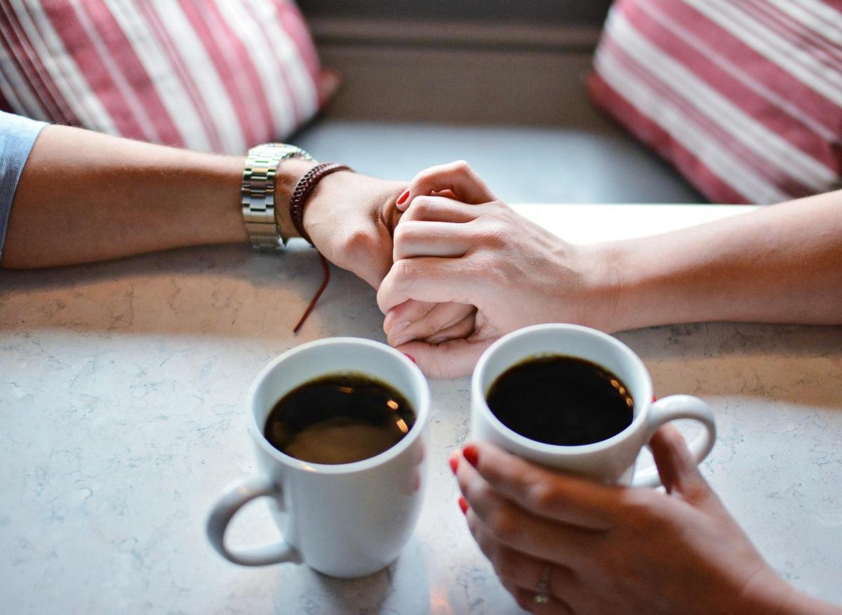 How to Talk Money on a First Date Without Killing the Vibe