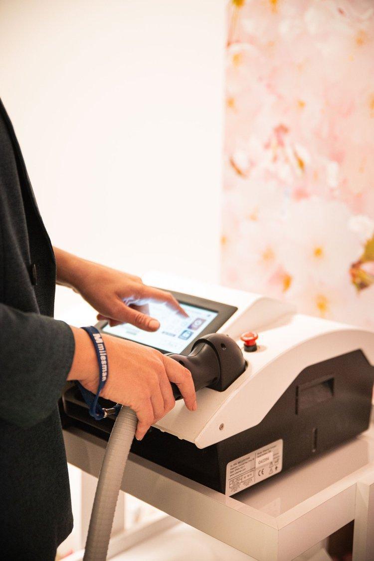 Glow: Beauty Glow: Beauty