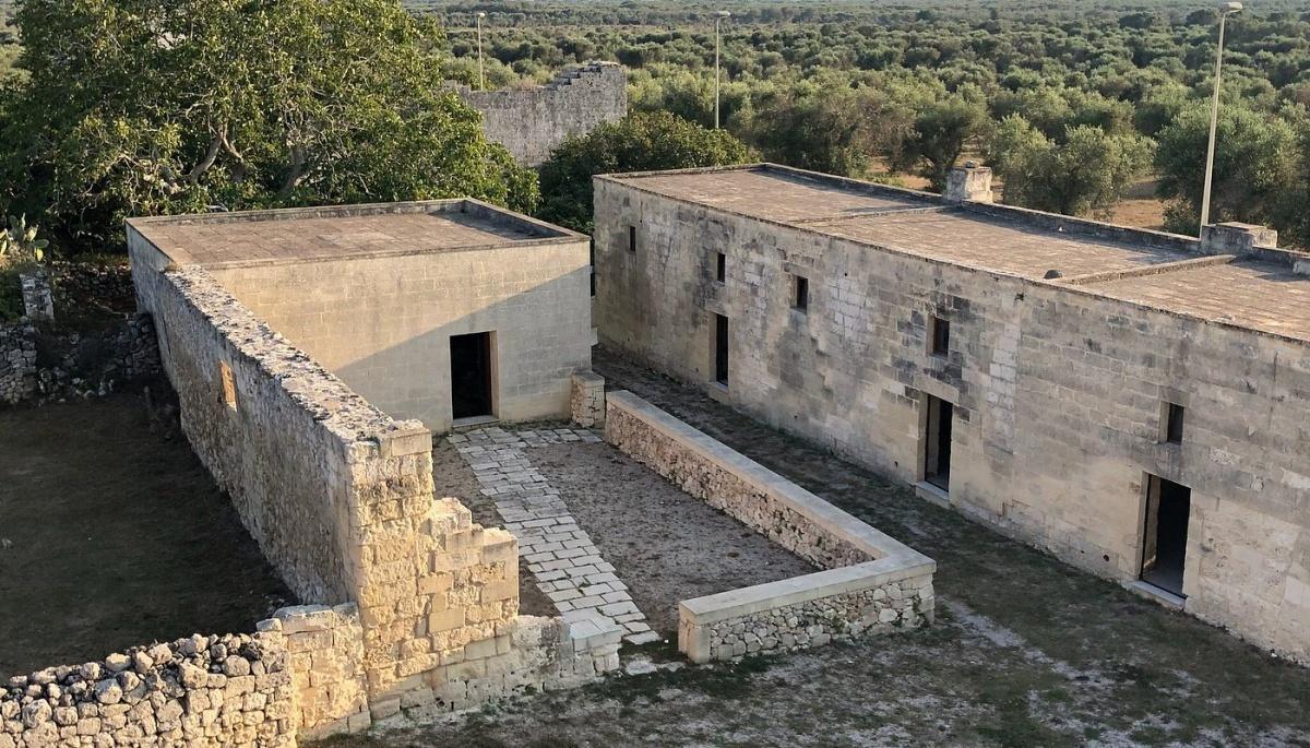 Villaggio medievale disabitato di Roca Nuova