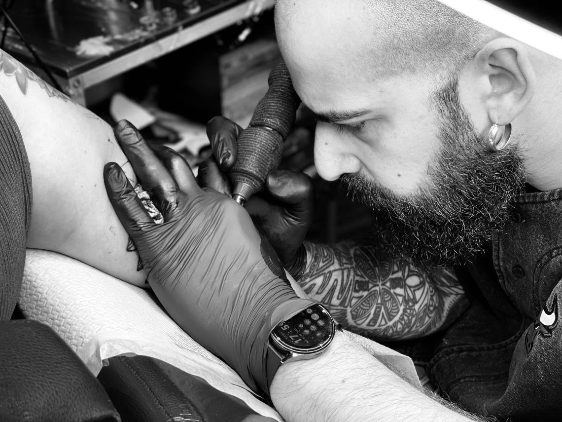 Mattia Draw Negro - Tattoo Artist