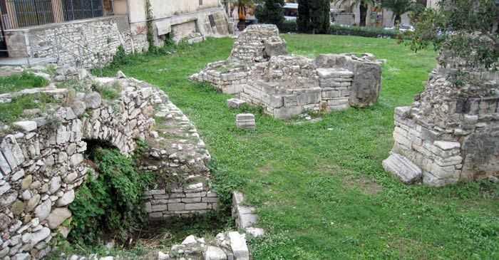Anfiteatro Romano - Roman Amphitheater