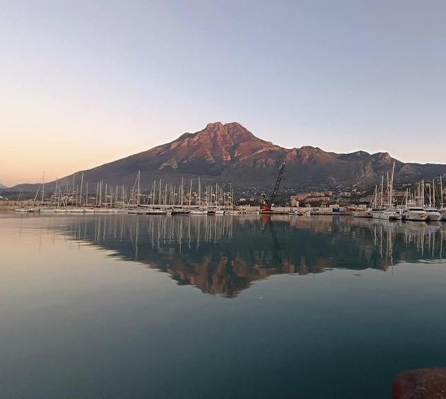 18 Novembre: lo specchio della bellezza! (Ph. Stefano Ricotta)