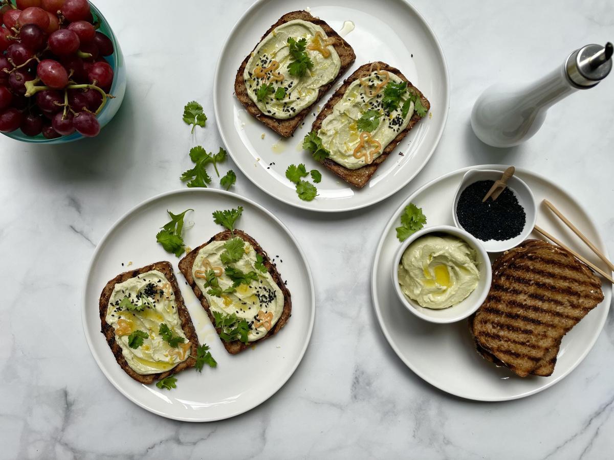 Edamame Hummus Toast Edamame Hummus Toast