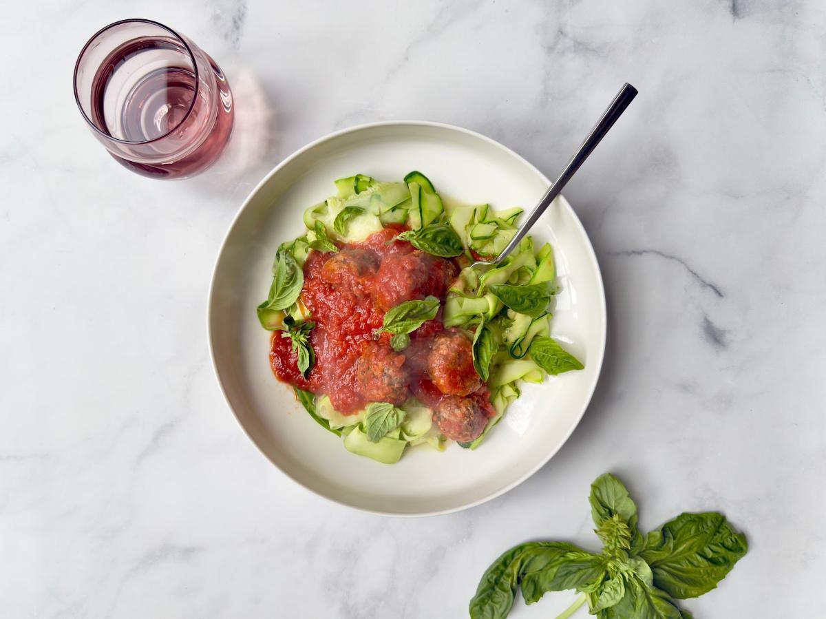 Zoodles Marinara & Turkey Meatballs