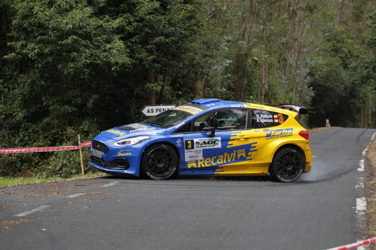Victoria para o local Jorge Cagiao e Javier Martínez, co seu Alpine A110 R-GT Victoria para o local Jorge Cagiao e Javier Martínez, co seu Alpine A110 R-GT