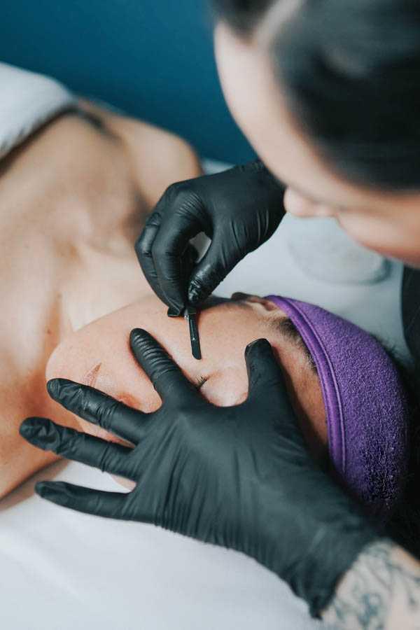 Dermaplaning Dermaplaning