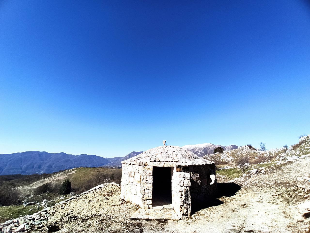 Sentiero del Vischio - Capanna dei pastori a tholos 