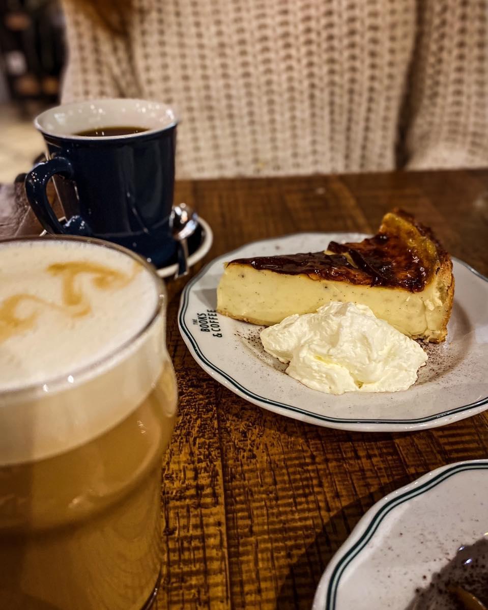 Books & Coffee