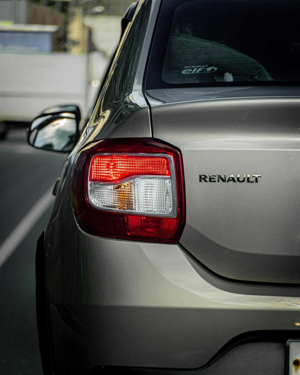 RENAULT SAN COSME / GRUPO WITT