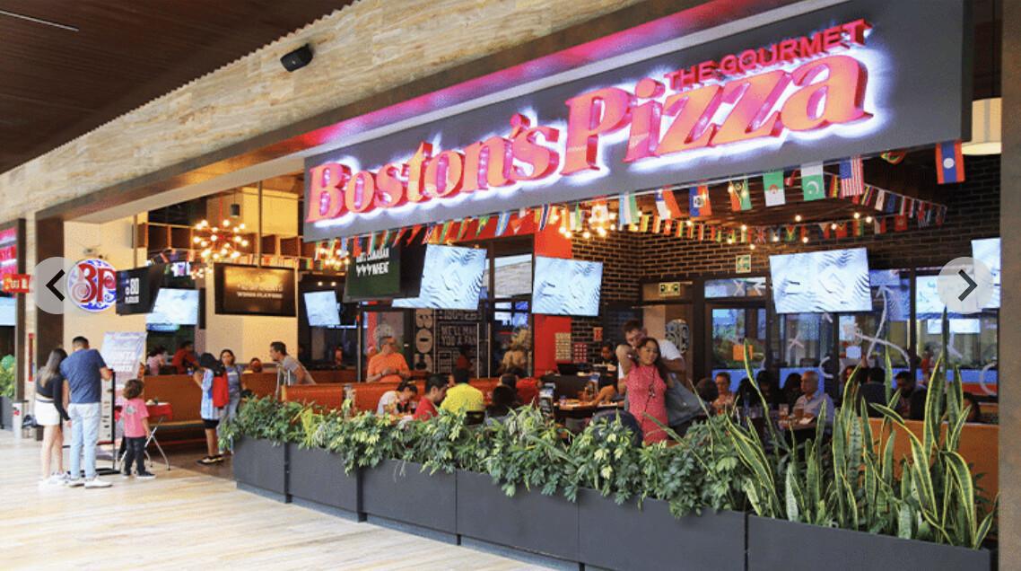 BOSTON'S RESTAURANT & SPORTS BAR