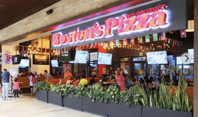 BOSTON'S RESTAURANT & SPORTS BAR