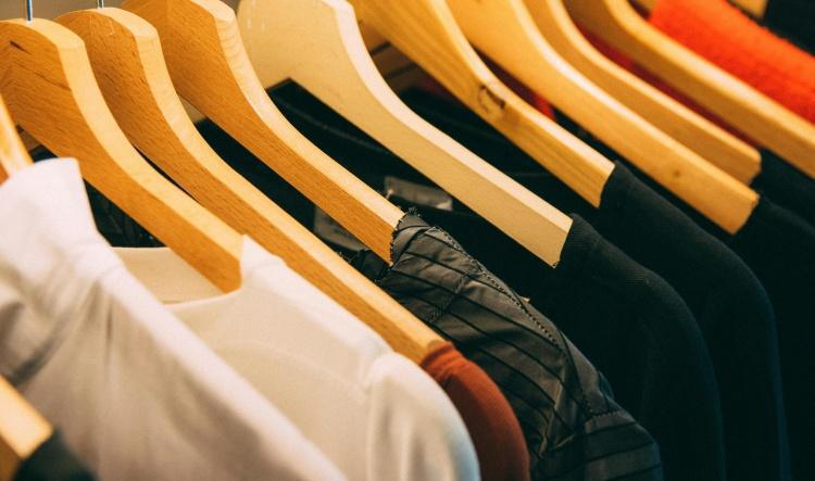 SHIRT CENTRAL (GRUPO RYA - CAMISAS PIERRE CARDIN Y TRUVAL)