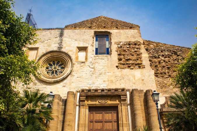 Chiesa del Carmine e Porta San Salvatore - Church of the Carmine and San Salvatore Gate