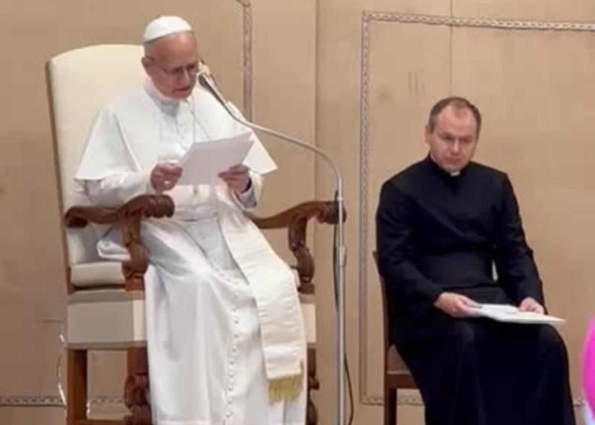 [TEXTE] 600 jeunes en chemin vers le baptêmes ou baptisés de 2024-2025 ont rencontré le pape Léon XIV dans le cadre du Jubilé des jeunes