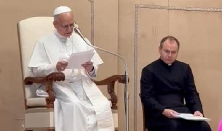 [TEXTE] 600 jeunes en chemin vers le baptêmes ou baptisés de 2024-2025 ont rencontré le pape Léon XIV dans le cadre du Jubilé des jeunes