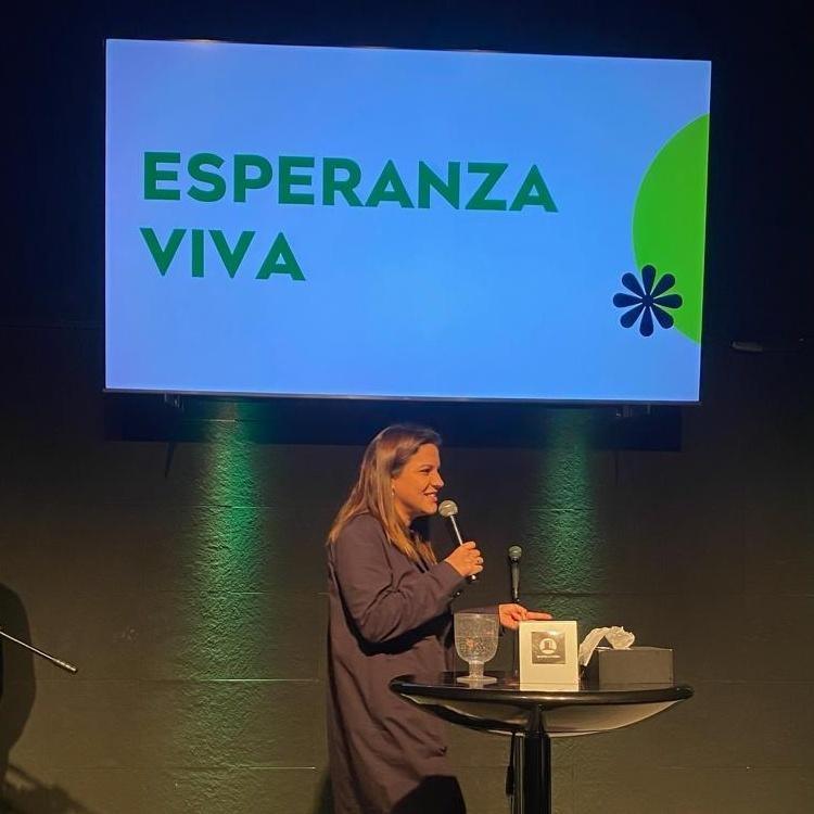 Esperanza viva - Merari Justo