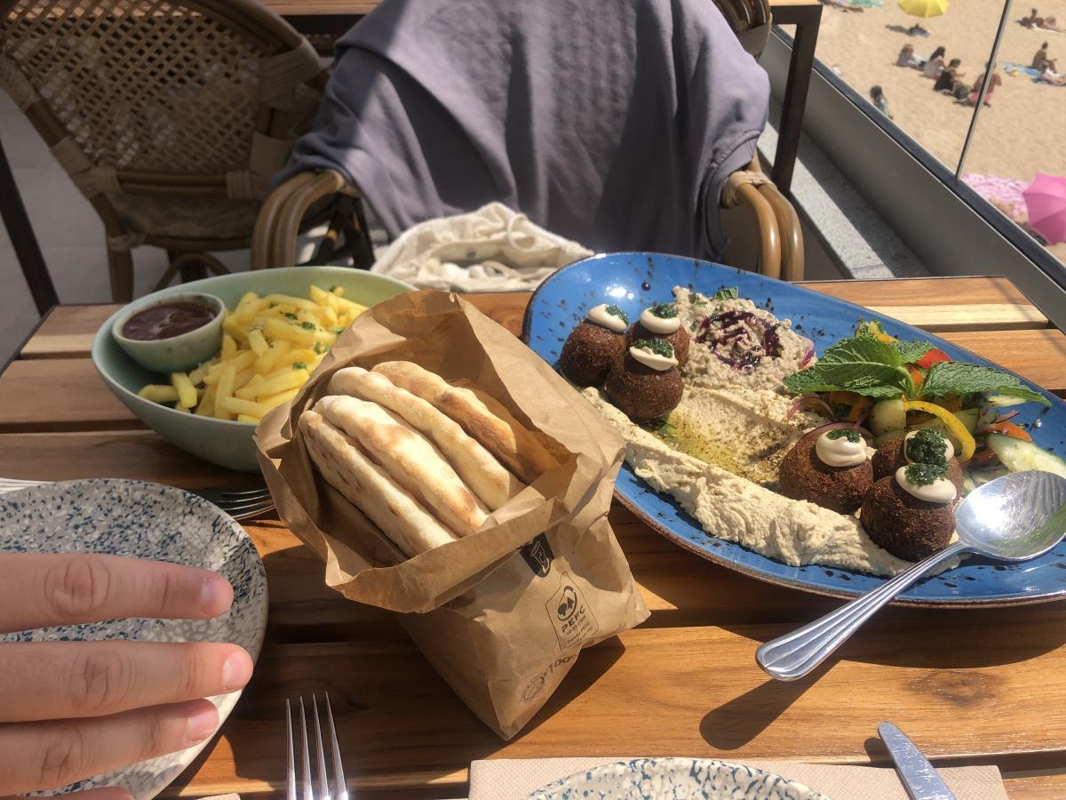 What to eat and drink in Ericeira? Meet the best local, delicious snacks, dishes, and drinks that you won't easily resist. What to eat and drink in Ericeira? Meet the best local, delicious snacks, dishes, and drinks that you won't easily resist.
