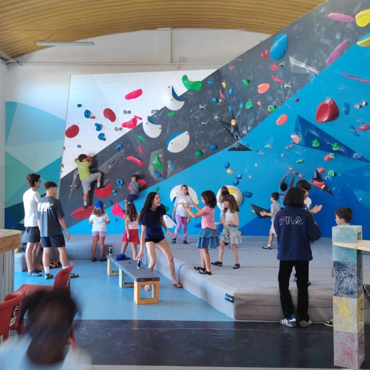 Climbing Holiday Camp at Ericeira Boulder