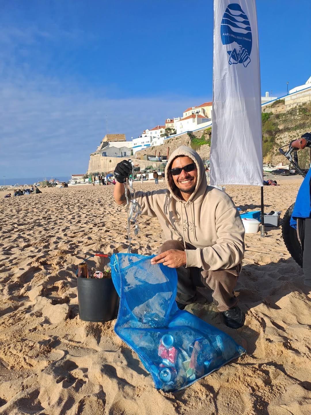 Beach cleaning - Foz do Lizandro