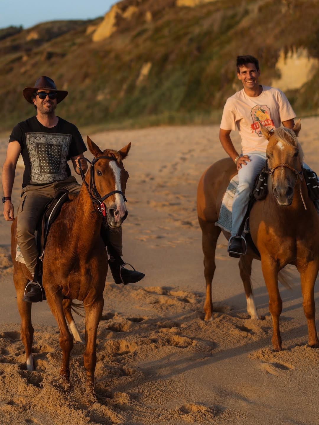 Full moon horse rides