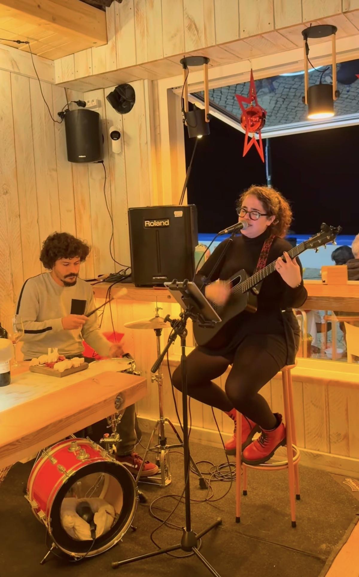 Live music at Dom Bilas Ericeira