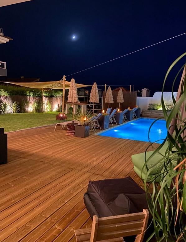 RHYTHM LIVE: DJ • Piano • Cinematic Sunset Pool Gathering for Ocean Conservation📍Senses▶️ from 8 euros RHYTHM LIVE: DJ • Piano • Cinematic Sunset Pool Gathering for Ocean Conservation📍Senses▶️ from 8 euros