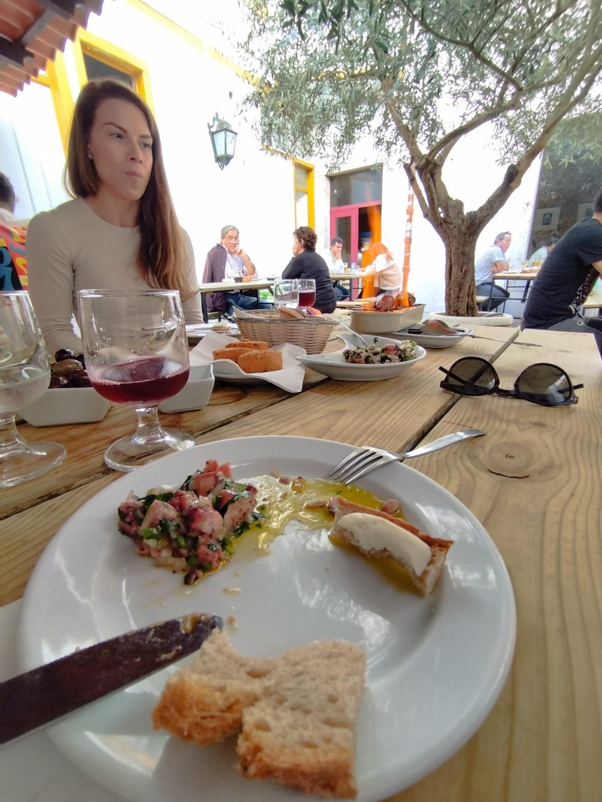 Visit places in Lisbon famous for their cuisine - Private food tour with tastings Visit places in Lisbon famous for their cuisine - Private food tour with tastings