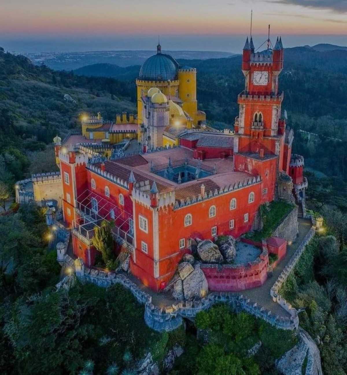 Sintra Historical Sites & wine private tour in Colares Sintra Historical Sites & wine private tour in Colares