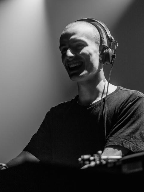 Saturday at Barbatana: Admo