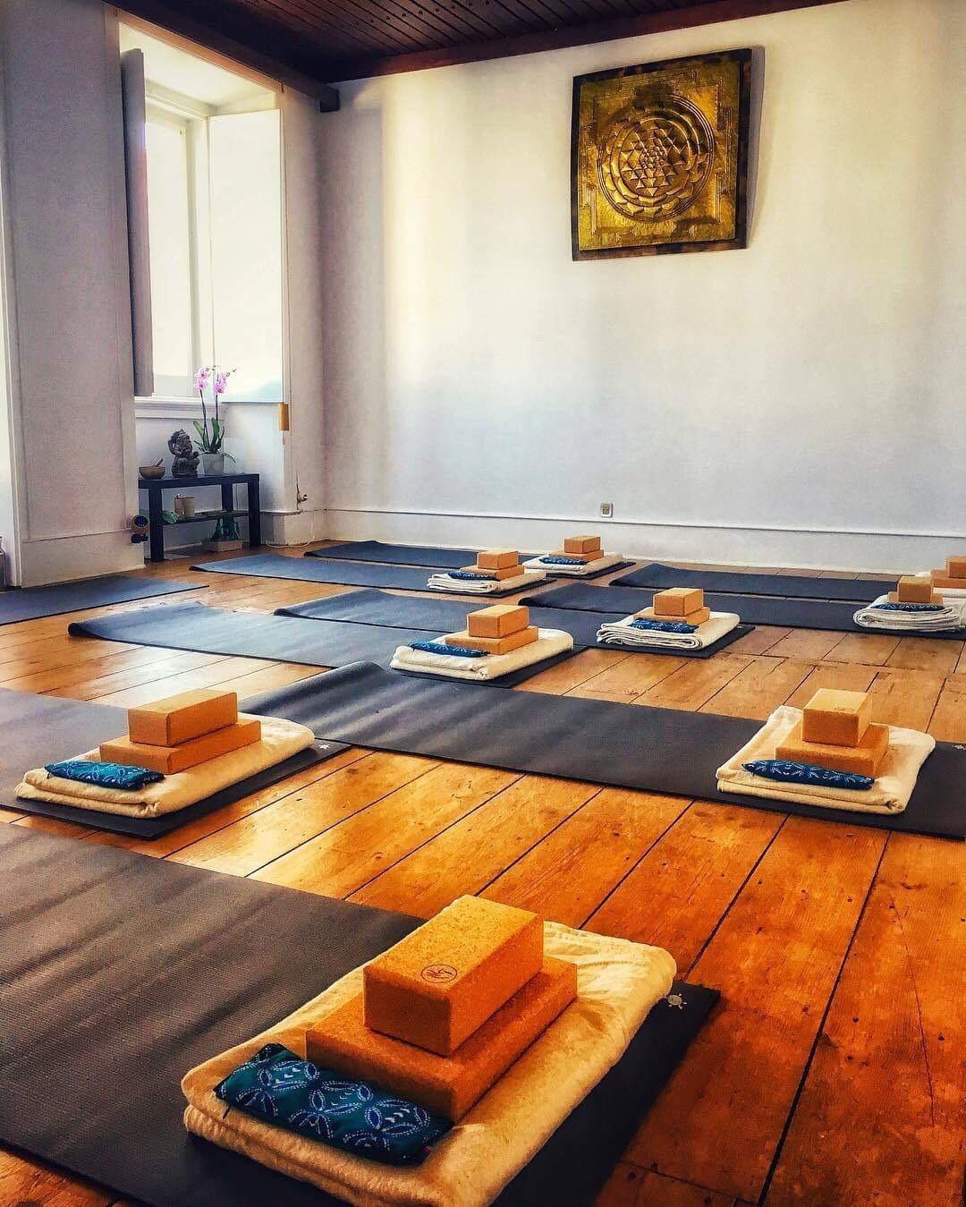 Ágora Lisboa - Yoga and Meditation Studio Ágora Lisboa - Yoga and Meditation Studio