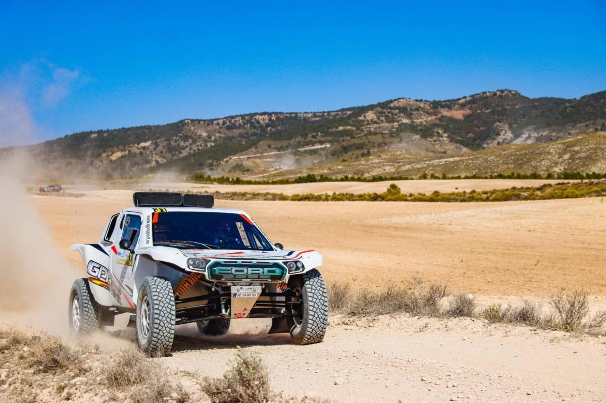 Baño de masas en Lorca Baño de masas en Lorca