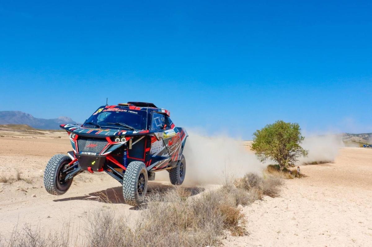 Baño de masas en Lorca Baño de masas en Lorca