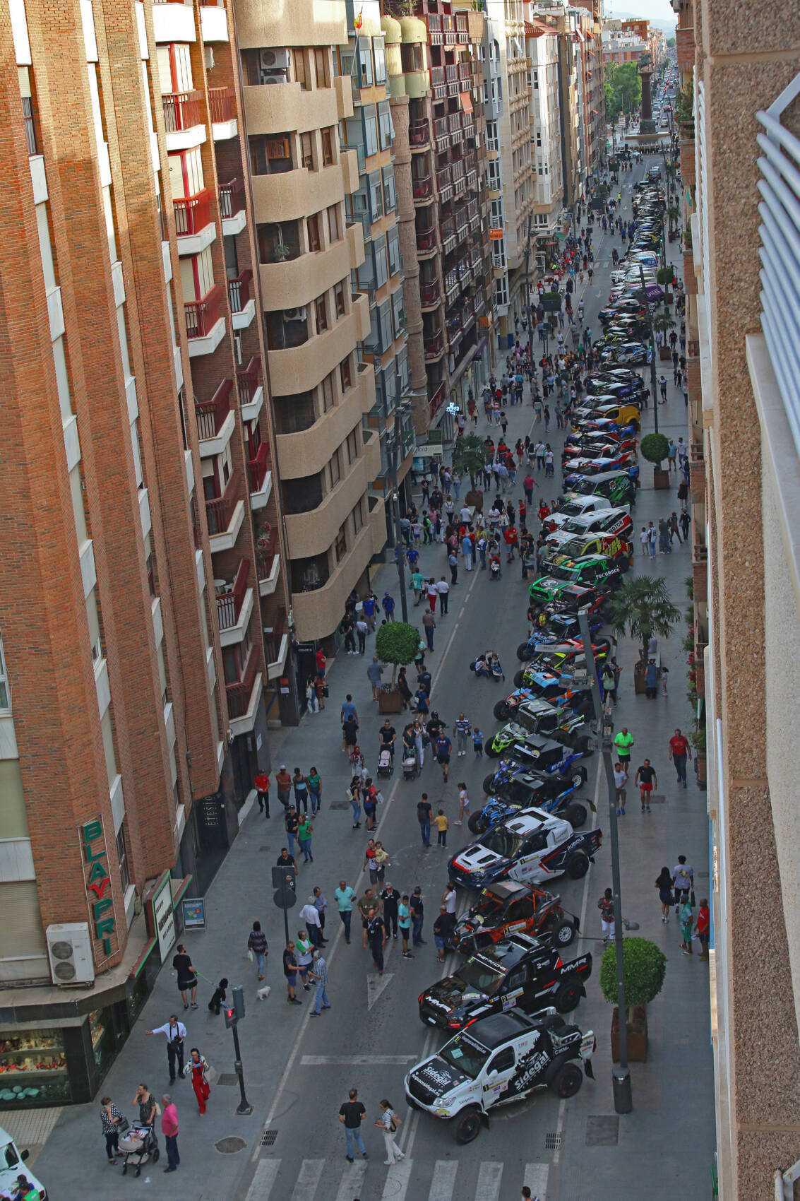 Miles de lorquinos acompañan a la Baja Lorca Miles de lorquinos acompañan a la Baja Lorca