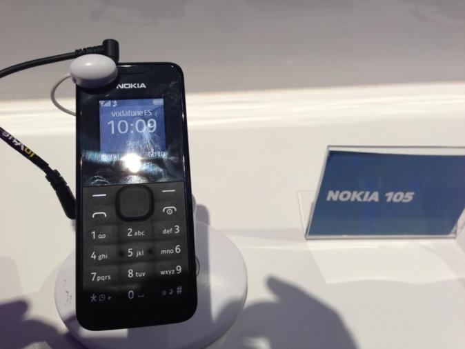 I was wondering if it was the oldest Nokia phone (so 2000's isn't it?). Answer from the hostess : 