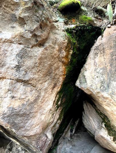 Grotta di Benikulà (Bagno Asciutto) - Benikulà Cave (Dry Bath)