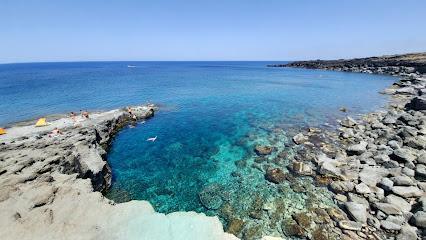 Discesa a mare di Punta Kharuscia - Sea Access at Kharuscia Point