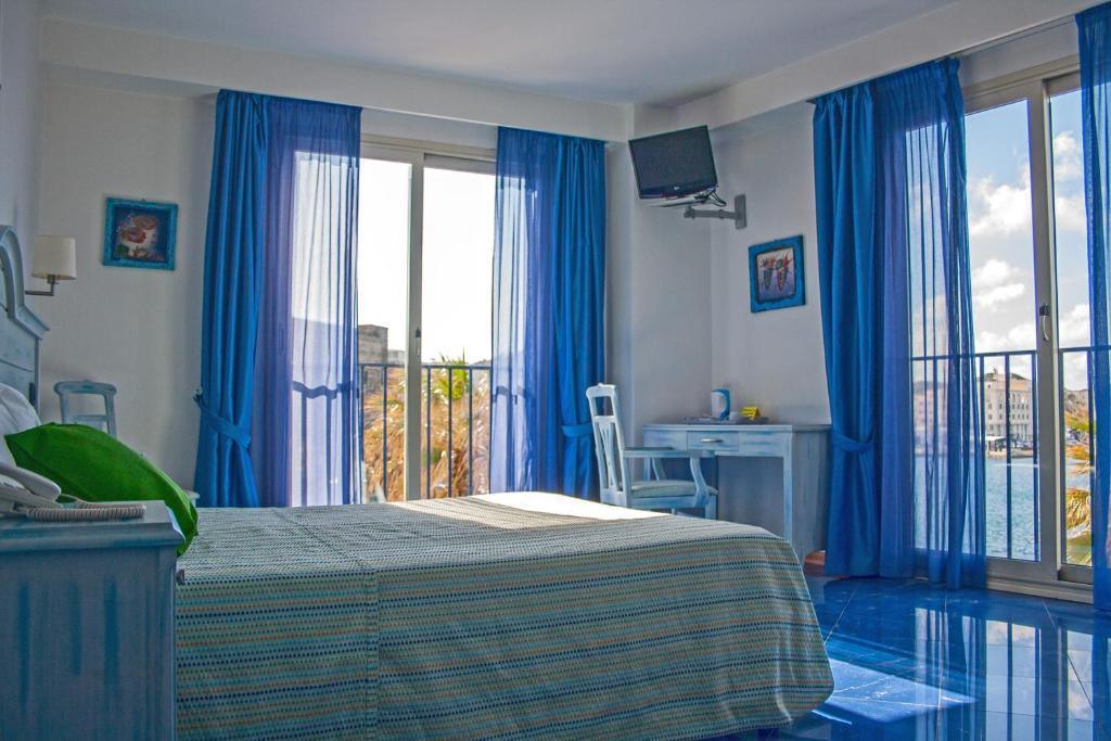 Blue Moon Hotel Blue Moon Hotel